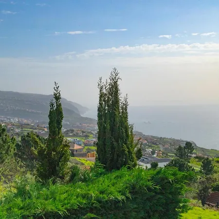 Eden Sky In Prazeres